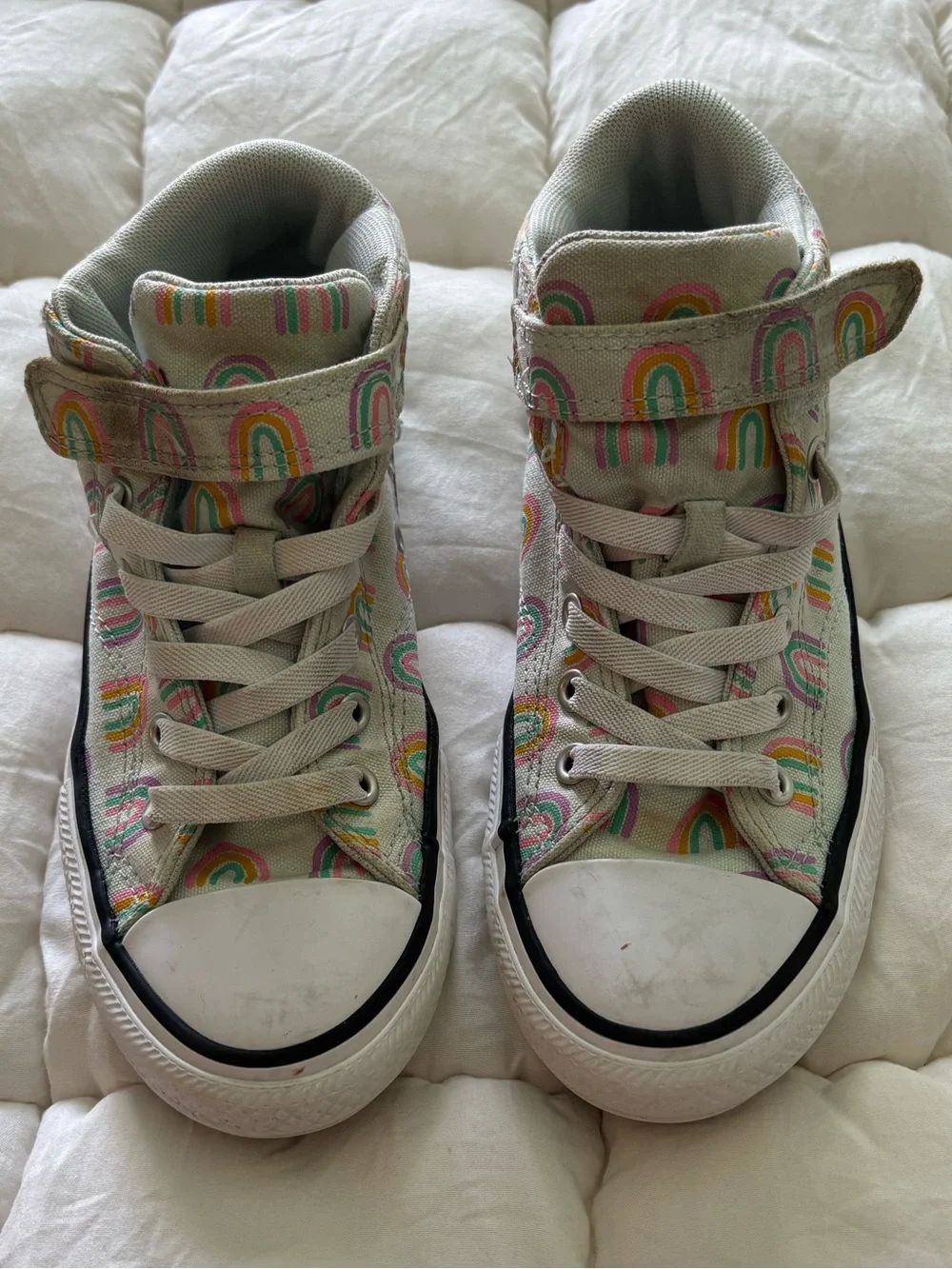 Converse Rainbow Print Midtop Sneakers Elastic Laces Light Blue Girls Size 3